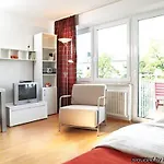 Frederics Schwabing 4*