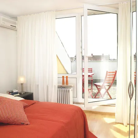 Frederics Schwabing فندق 4*