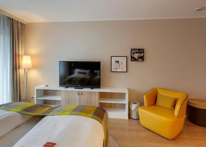 Frederics Schwabing מלון 4*