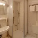 ホテル Frederics Schwabing 4*